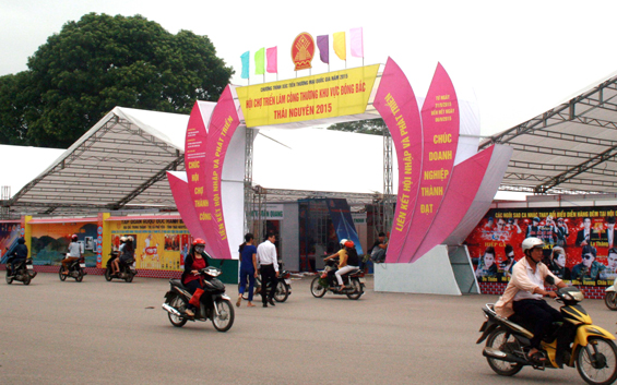 HỘI CHỢ TRIỂN LÃM CÔNG THƯƠNG KHU VỰC ĐÔNG BẮC:Tôn vinh các sản phẩm thế mạnh của vùng 